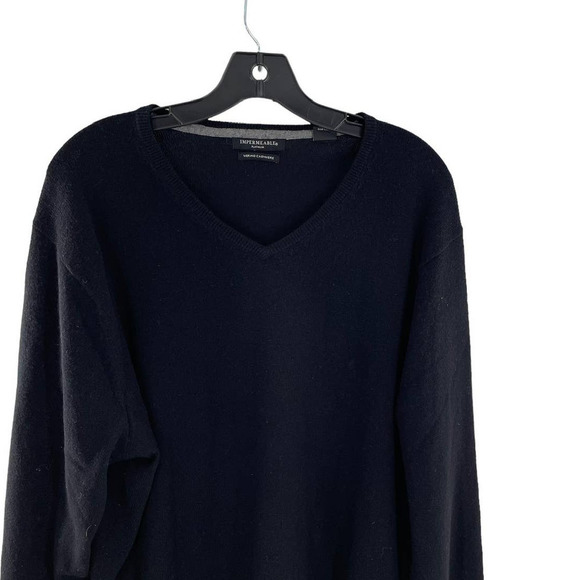 IMPERMEABLE PLATINUM BLACK V NECK MERINO CASHMERE SWEATER - Picture 2 of 6